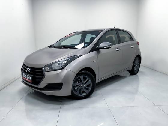 HYUNDAI HB20 1.6 COMFORT PLUS 16V FLEX 4P AUTOMÁTICO HYUNDAI HB20 1.6 COMFORT PLUS 16V FLEX 4P AUTOMÁTICO